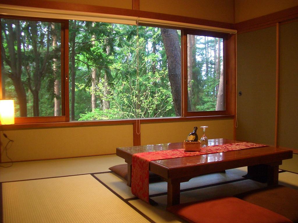 Shikitei Hotel Fujiyoshida Bilik gambar